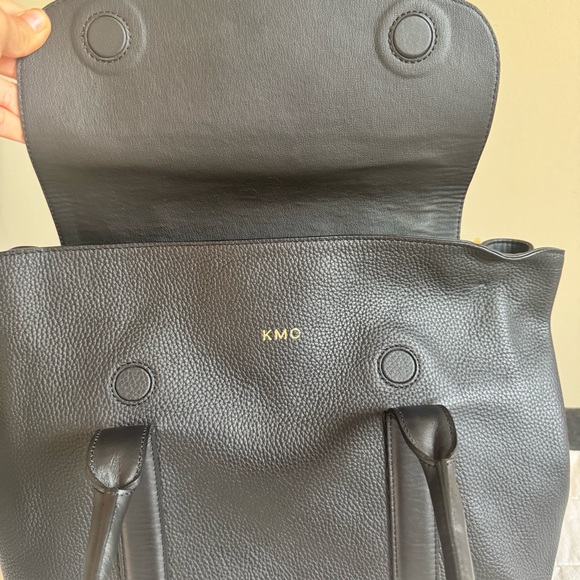 CUYANA TRAPEZE SATCHEL TOTE  BAG IN BLACK PEBBLED LEATHER - Picture 3 of 12